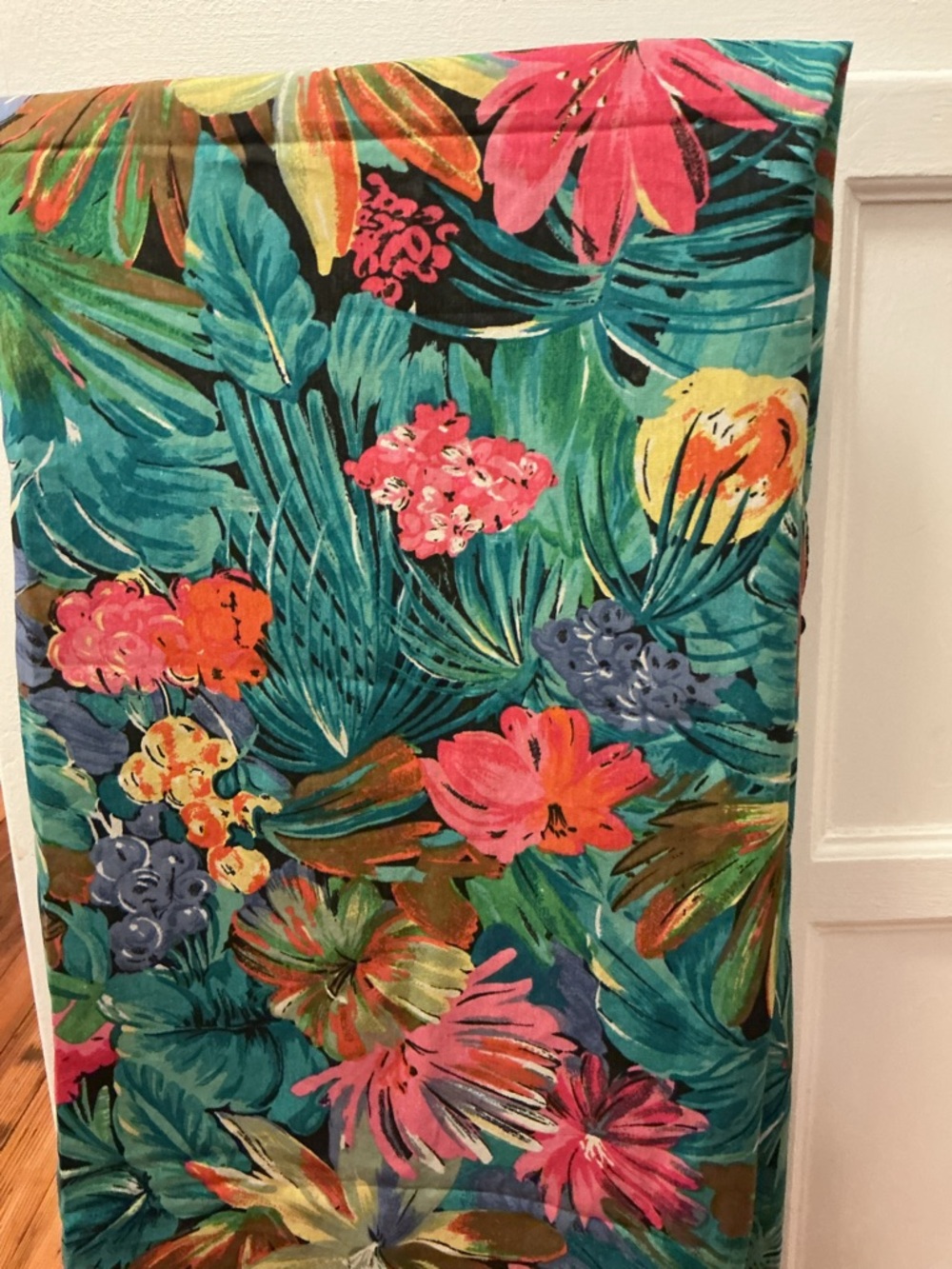 Gorgeous Vibrant Vintage Tablecloth